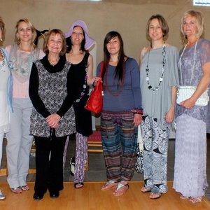 Vlnr is Marietjie Gerber, Alida Calitz, Corra Helberg, Jackie Lombaard, Angelique van der Berg, Annemien van der Merwe, Stella Swart en Minette Maree.